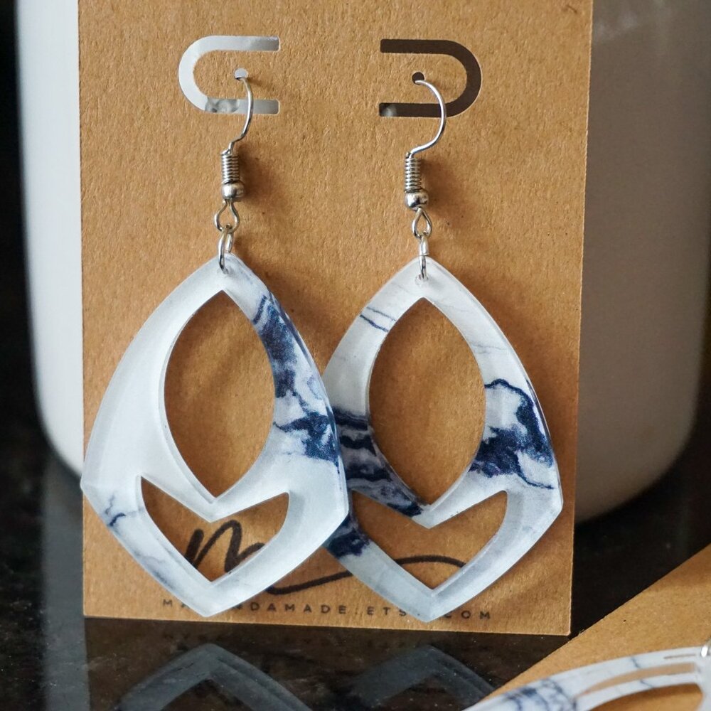 White Marble Acrylic Earrings – Lightweight Geometric Dangles – Modern Teardrop - Picture 2 of 3